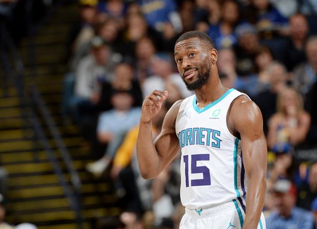 库嫂：库里说他想当高中校队教练没料到他会成为超巨 从没想过生活在聚光灯下