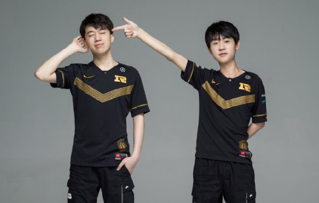 在此次比赛 在此次比赛