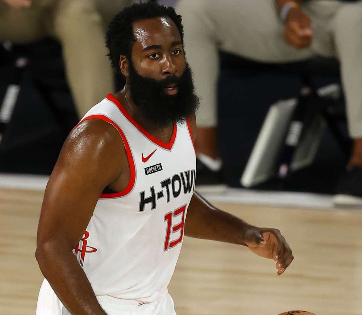 的身份出场 的身份出场