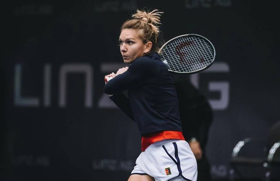 你什么冠军？比达尔伸两根手指回应球迷辱骂：我有两座美洲杯.