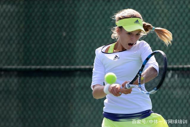 英国跳水王子场边织毛线 难度升级还有设计图