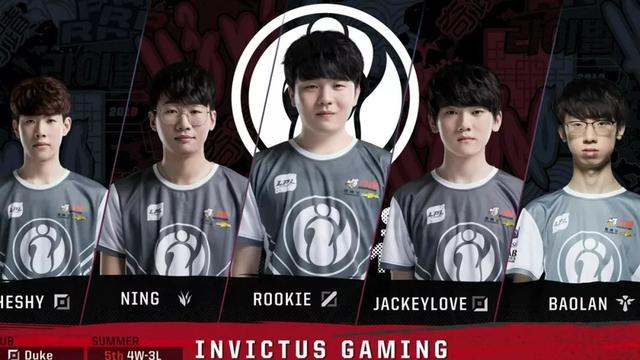 英国跳水王子场边织毛线 难度升级还有设计图