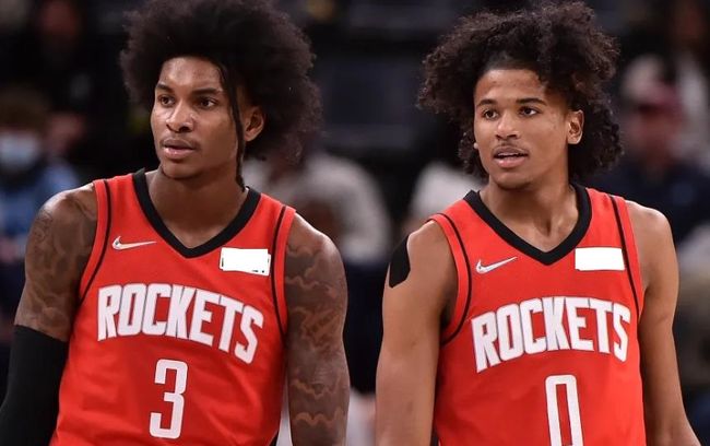 因病缺席 因病缺席